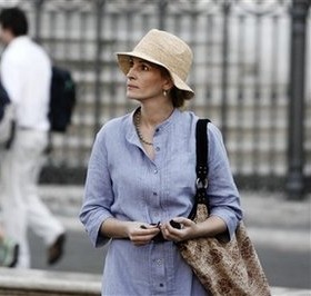 Julia Robert disfruta de Nápoles en la cinta "Eat, pray, love"